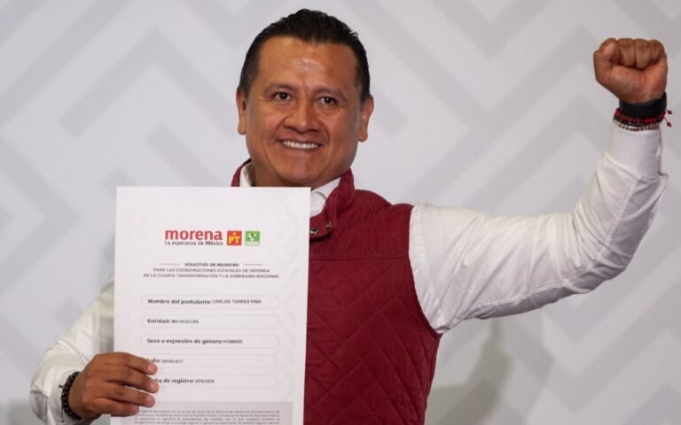 Impulsa Morena a Carlos Torres Piña como abanderado para Michoacán
