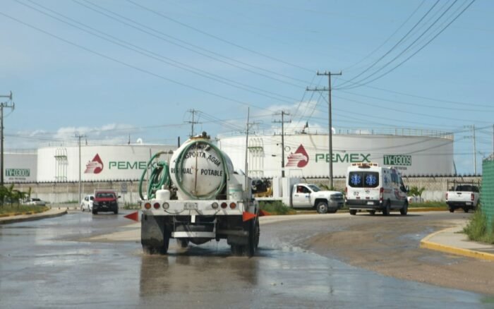 Sheinbaum defiende refinería Dos Bocas ante alza mundial de combustibles
