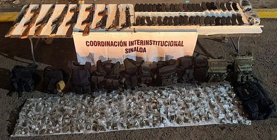Sinaloa | Detienen a nueve con armas y droga en Rosario