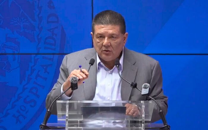 César Jáuregui enfrentaría en libertad proceso estatal, pero FGR lo detiene para trasladarlo al Altiplano