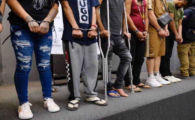 Gobierno detecta mil 800 páginas de reclutamiento de jóvenes