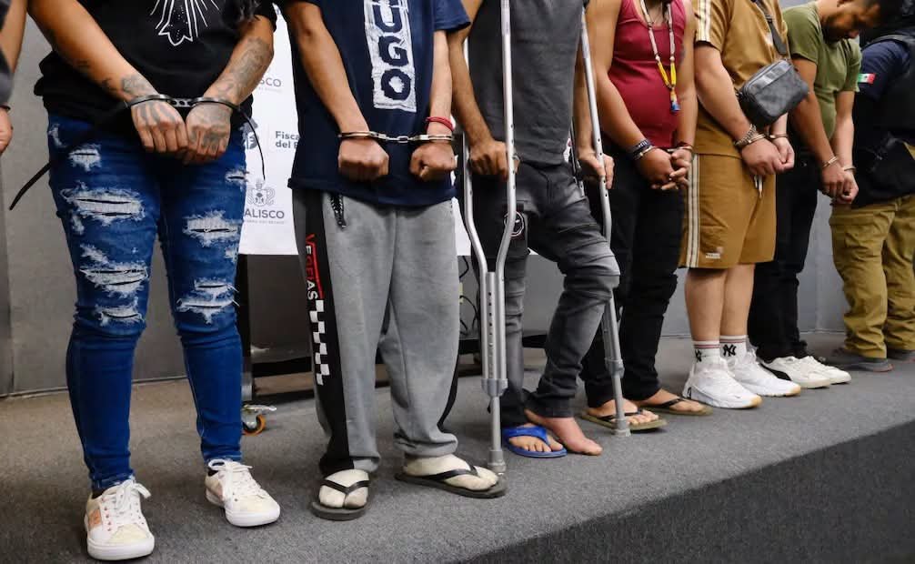 Gobierno detecta mil 800 páginas de reclutamiento de jóvenes