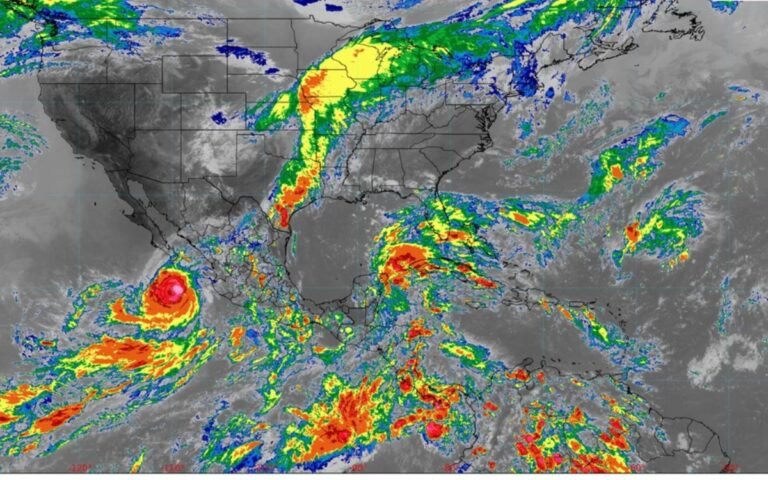 Huracán ‘Rachel’ se fortalece a categoría 3