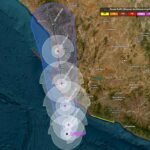 Huracán Simon mantiene en alerta a la costa de Nayarit