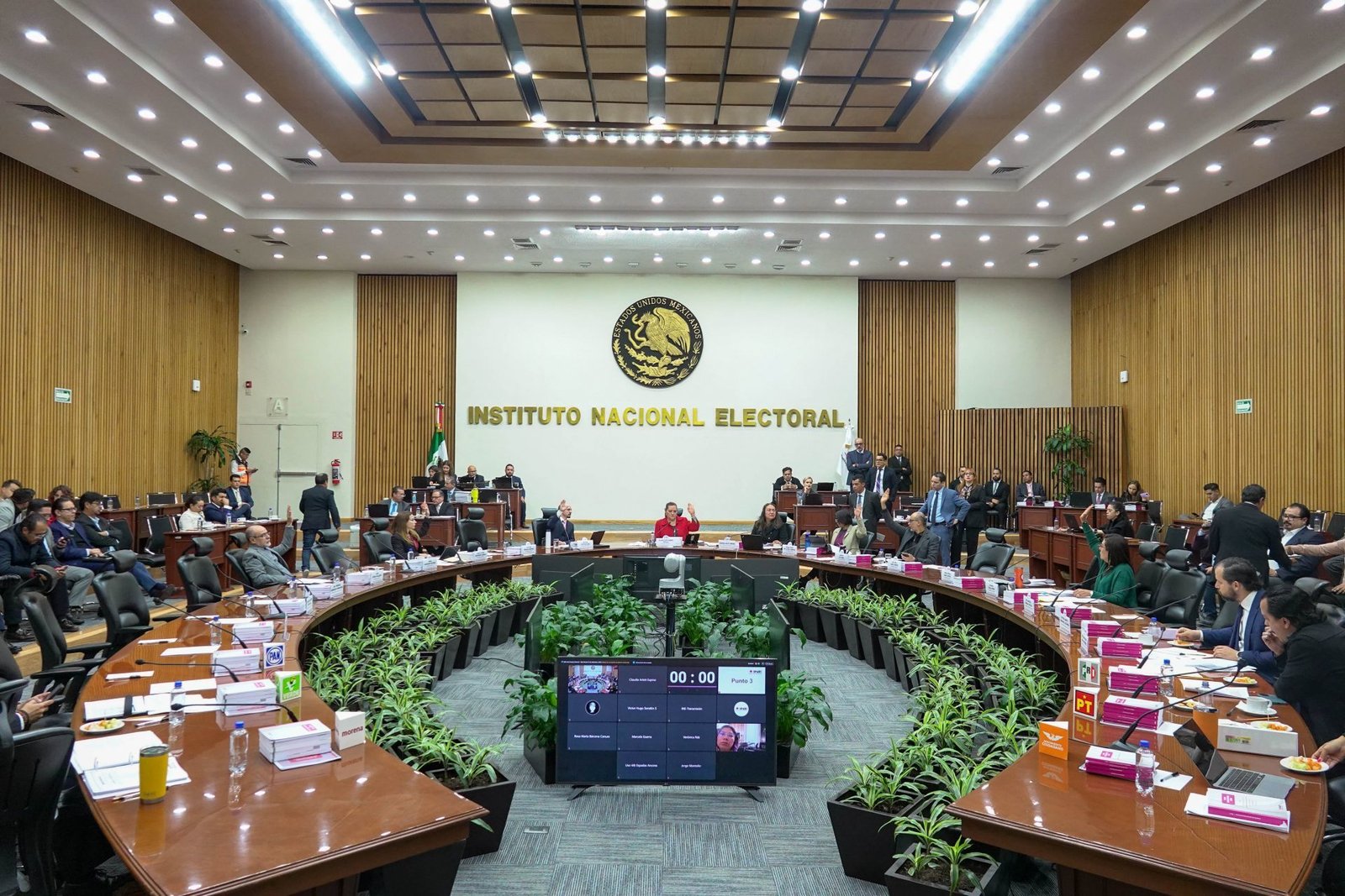 La presunta red de corrupción laboral dentro del INE