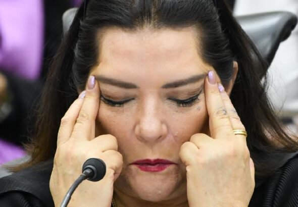 Sheinbaum deslinda a Morena de Taddei y apunta a Córdova