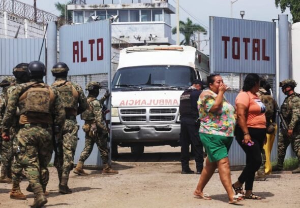 Suman 12 muertos por riñas en penal de Mazatlán