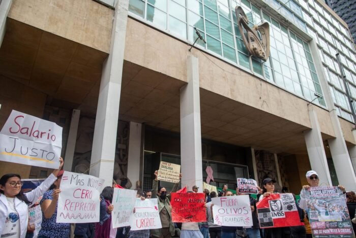 Zoé Robledo resalta trabajo del IMSS y llama al diálogo ante protestas de trabajadores y jubilados